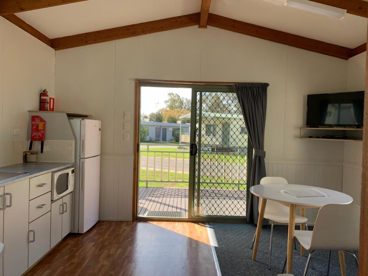 Big4 Swan Hill Hotel Exterior photo