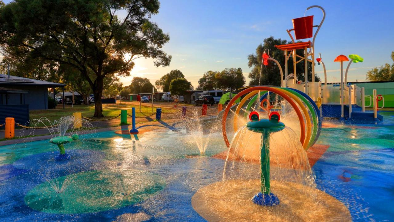 Big4 Swan Hill Hotel Exterior photo