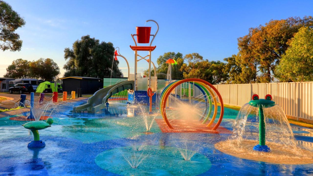Big4 Swan Hill Hotel Exterior photo