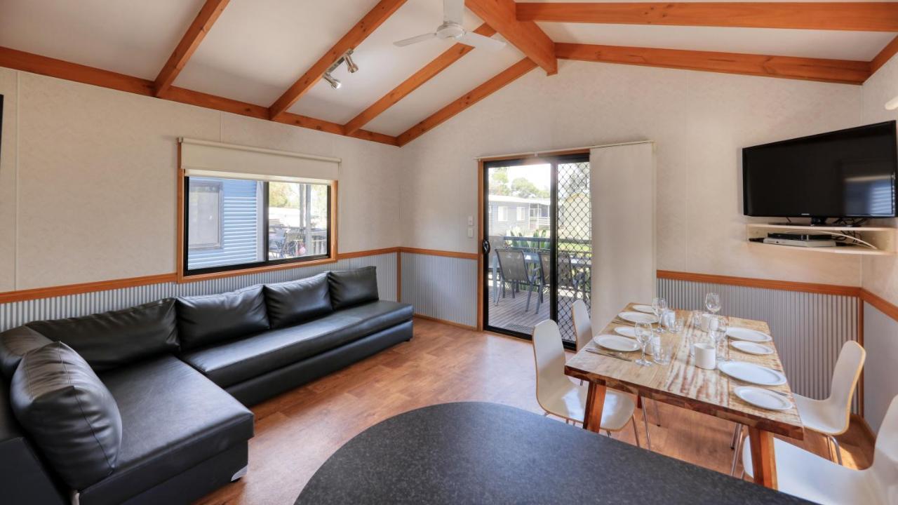 Big4 Swan Hill Hotel Exterior photo