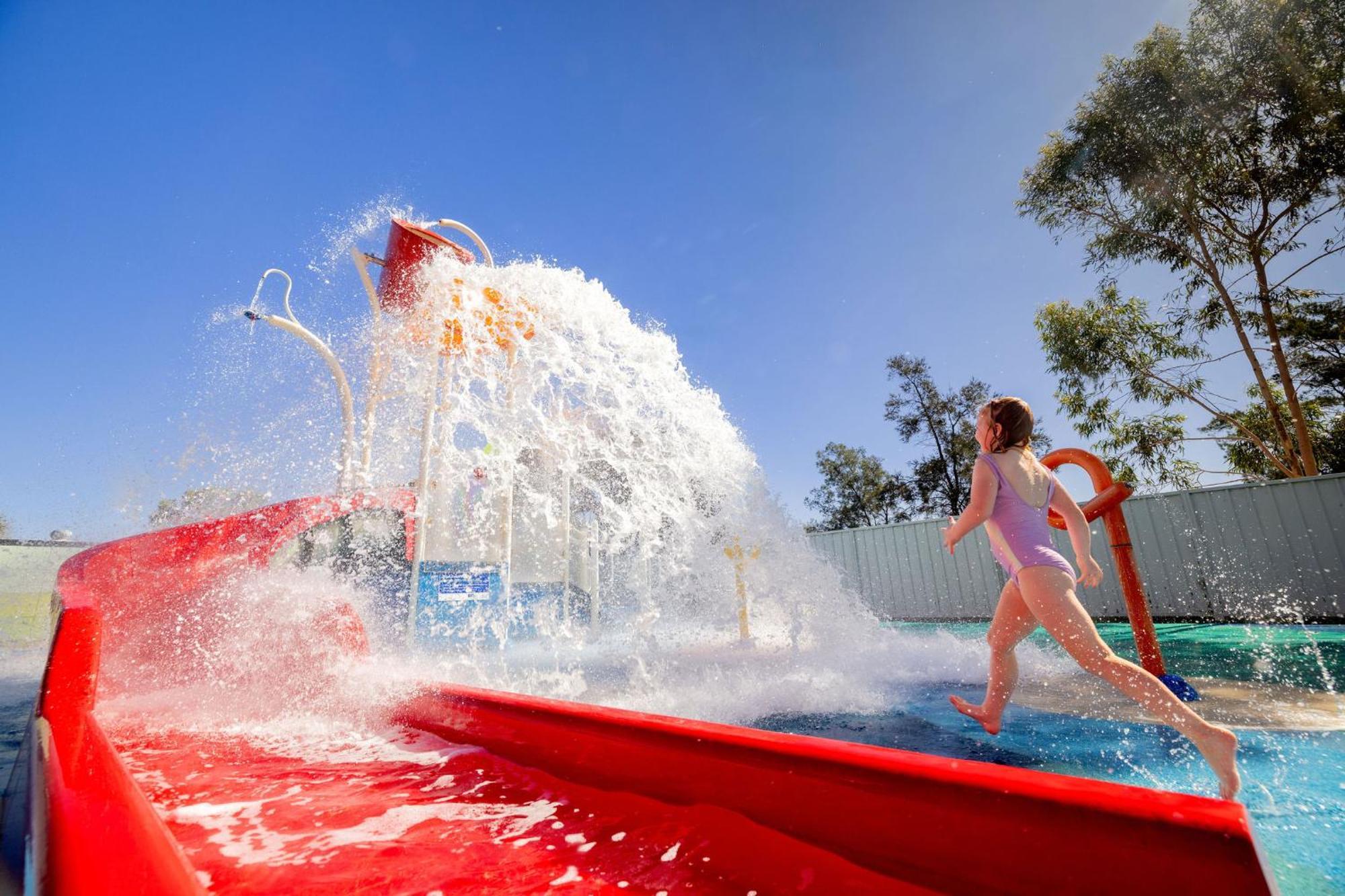 Big4 Swan Hill Hotel Exterior photo