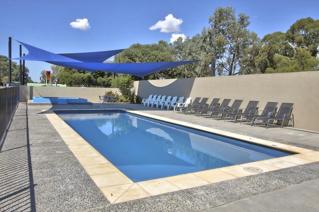 Big4 Swan Hill Hotel Exterior photo