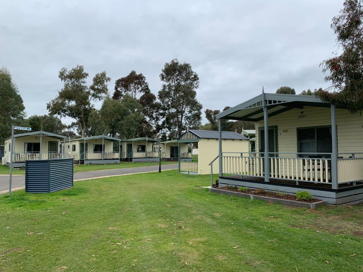 Big4 Swan Hill Hotel Exterior photo